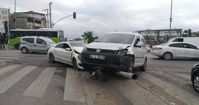 Kaza Yapan Aracın Çarptığı Kadın Ağır Yaralandı