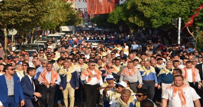 Yuntdağı Yağlı Güreş Festivali İçin Kortej Yürüyüşü