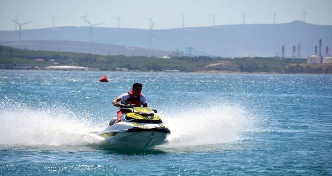 Türkiye Su Jeti Ve Flyboard Şampiyonası Aliağada Başladı