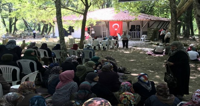 Yenicede 14. Issız Cuma Hayrı İle Tarım Fuarı Yapıldı