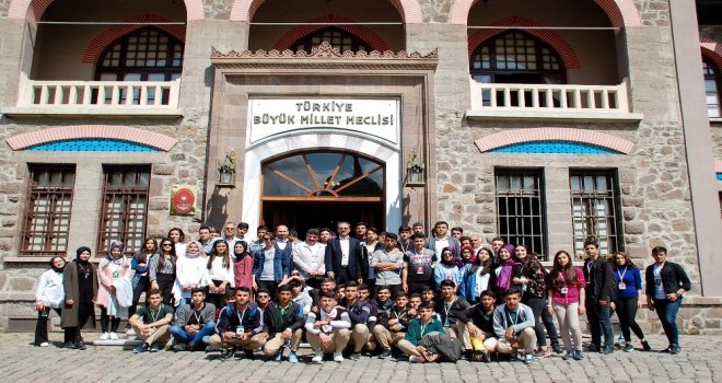 Meramda Gençlere 15 Temmuz Ruhu Aşılanıyor