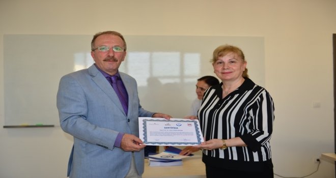 Kalite Eğitiminde Sertifikalar Verildi