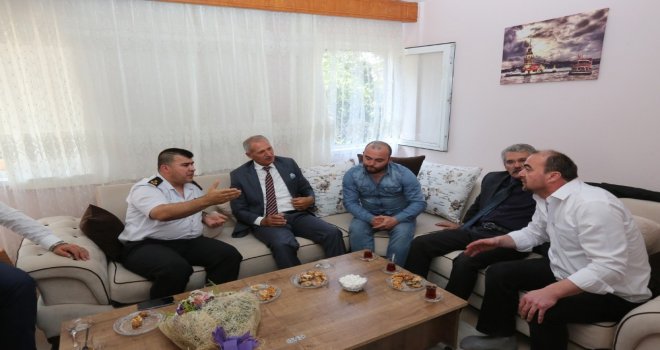 Kaymakam Çelikkaya Ve Başkan Dişliden 15 Temmuz Gazilerine Ziyaret