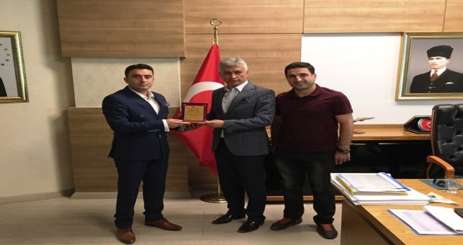 Cizreli Esnaflardan Kaymakam Ve Belediye Başkanı Arıcana Teşekkür Ziyareti