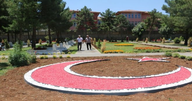 Hava Şehitliği Peyzaj Çalışmalarında Sona Gelindi