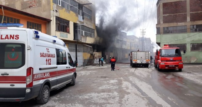 Uşakta Fabrika Yangını