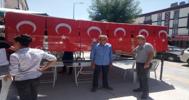 Ankaralı Hırdavatçı Seçimleri Erdoğan Kazanınca Şükür Döneri Dağıttı