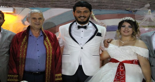 Söke Chp Gençlik Kolları Başkanı Tolga Tosun Dünya Evine Girdi