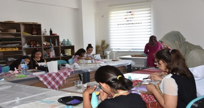 Kocasinan Akademi Çocuklara Meslek Edindiriyor