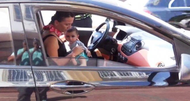 Kucağında Çocukla Trafiğe Çıkan Kadın Sürücüye Ceza