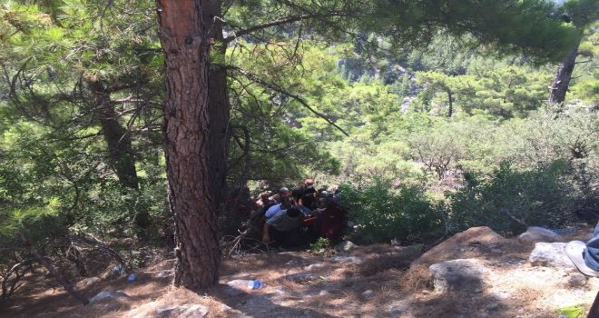 Antalyada 4 Gündür Kayıp 4 Kişi Uçurumun Dibinde Ölü Bulundu