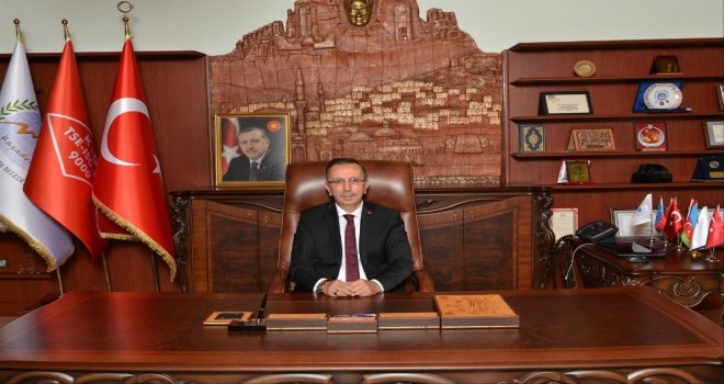 Belediye Başkanı Seçen, Vatandaşları Dolandırıcılara Karşı Uyardı