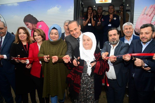 Sözlüden Hemşerilerine ‘Mobil Kişisel Bakım Aracı Armağanı