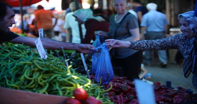 Domates, Soğan Ve Patates Fiyatları Düştü, Pazarda Yüzler Gülüyor