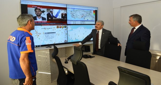 Vali Akın, Afadda İncelemelerde Bulundu