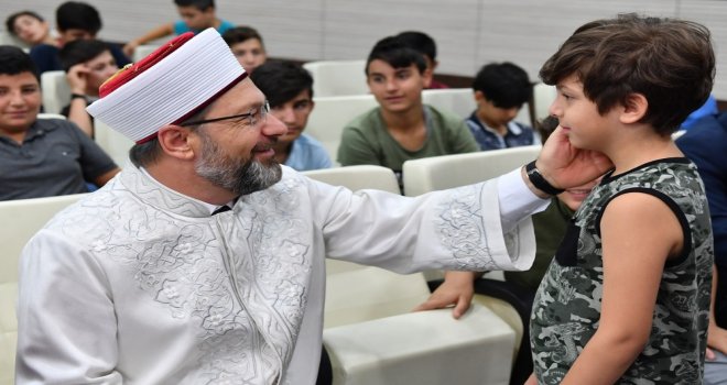 “Yazımda Kardeşlik Var” Yaz Kampı Öğrencilerinden Diyanete Ziyaret