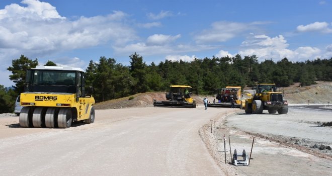 Dursunbey - Tavşanlı Yolunda Asfalt Çalışmaları Başlıyor