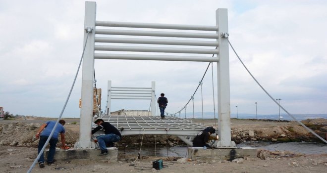 Lapsekide ‘Beybaşlı Halil Ve İbrahim Onbaşı Köprüsü Çalışmaları