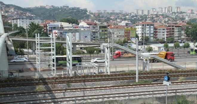 Mimar Sinan Yaya Köprüsünde Asansör Çalışması Sürüyor