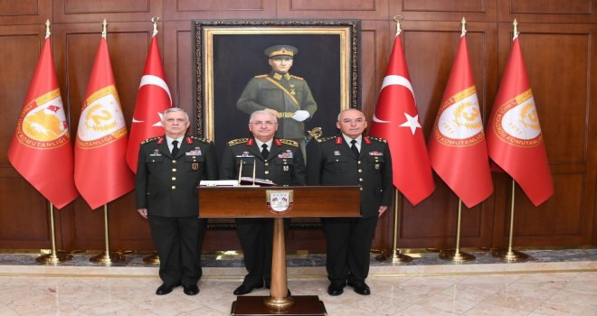 Genelkurmay Başkanı Orgeneral Yaşar Güler Ve Kara Kuvvetleri Komutanı Orgeneral Ümit Dündar, İstanbul Bölgesinde İnceleme Ve Denetlemelerde Bulunuyor.
