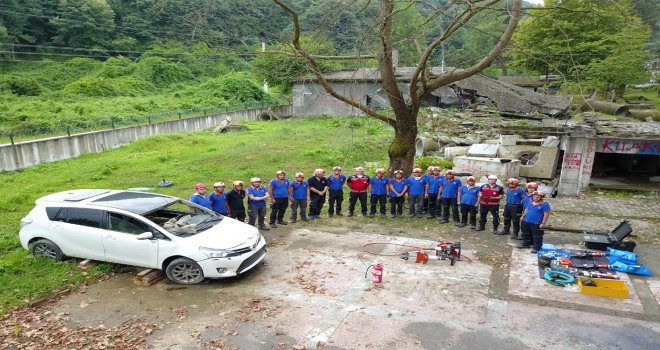İtfaiye Teşkilatından ‘Trafik Kazalarına Müdahale Eğitimi