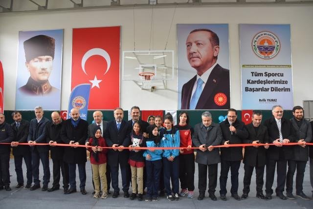 Semanur Erdoğan Spor Salonu Hizmete Açıldı