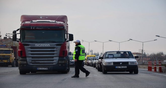 Eskişehir Trafiğinde 281 Bin 853 Adet Araç Var