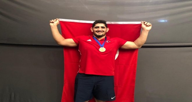 Milli Güreşçi Osman Yıldırım Dünya Şampiyonu