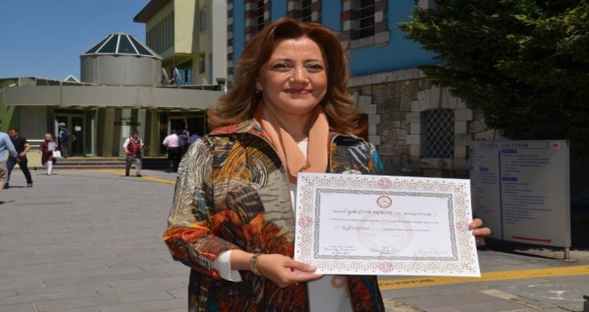 Kütahyanın İlk Kadın Milletvekili Ceyda Çetin Erenler Mazbatasını Aldı