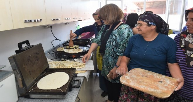 Uşakta Çölyak Ve Pku Hastalarına Belediye Desteği Sürüyor