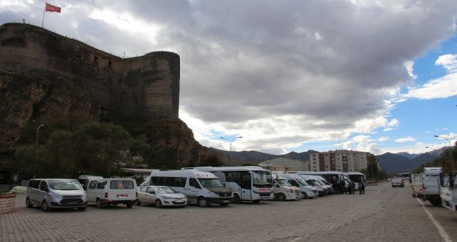 Servisçiler Kontak Kapattı, Bin 400 Öğrenci Yolda Kaldı