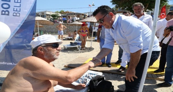 Dünyada Ve Türkiyede İlk Olan Görme Engelliler Yüzme Parkuru Bodrumda Açıldı