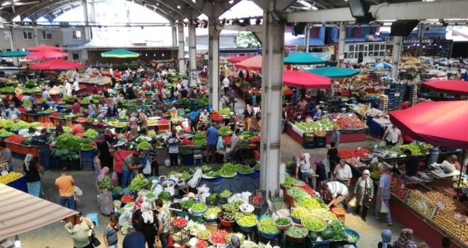 Halk Pazarında Fiyatlar Cep Yakıyor