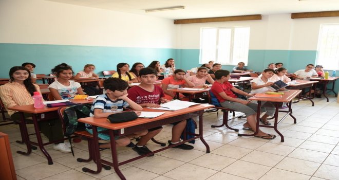 Akmekin Yaz Kursları Başladı