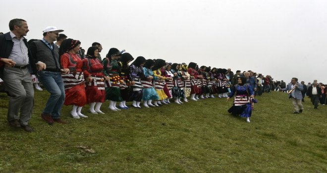 Kadırga Yaylasında Yüzlerce Yıllık Şenlik Coşkusu