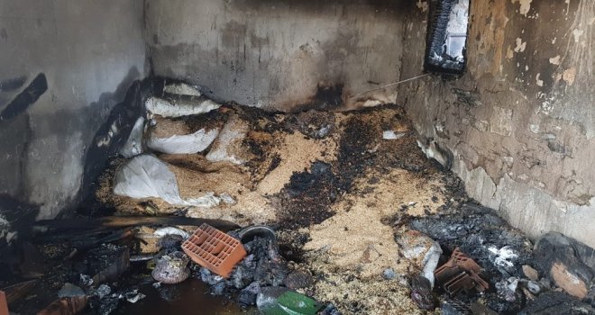 Manisada Yangın Bir Evi Kül Etti