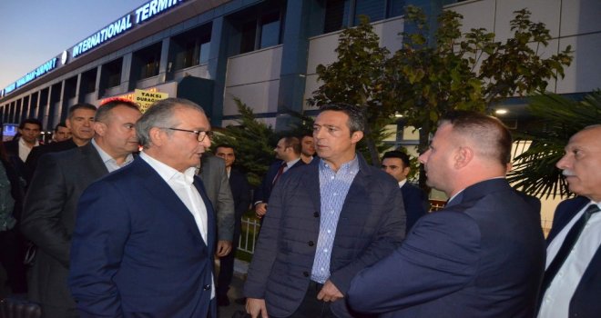 Fenerbahçe, Çaykur Rizespor Maçı İçin Trabzona Geldi