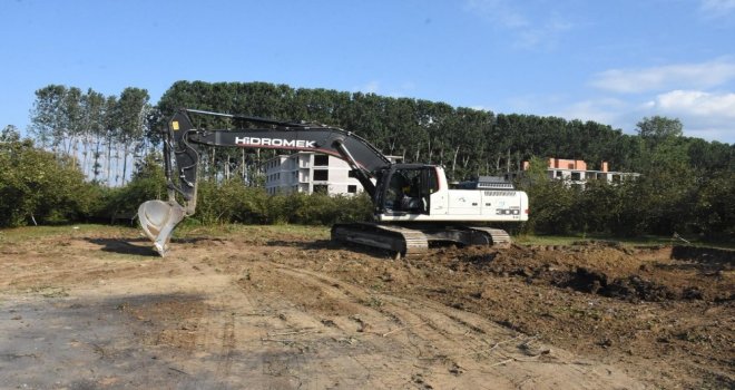 Başkan Ay, Yeni Yolda İncelemelerde Bulundu