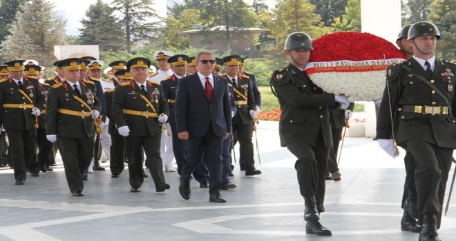 Bakan Akar: Azim Ve Kararlılıkla Mücadelemiz Devam Edecek