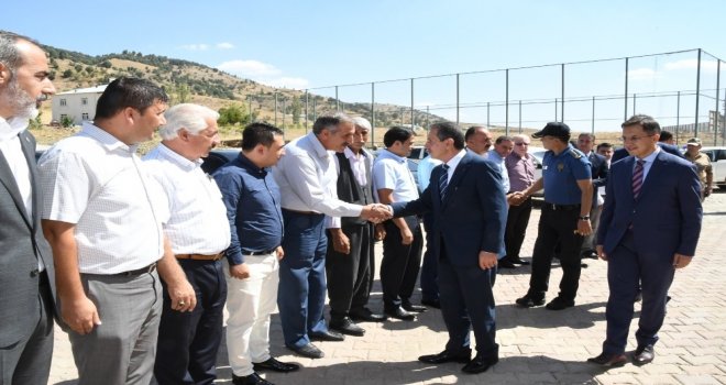 Vali Kalkancı Sincikte Köy Ve Mahalle Muhtarlarıyla Buluştu