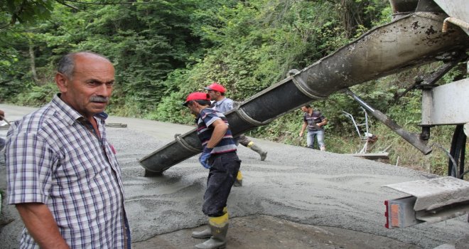 Vakfıkebir Belediyesinin Başlattığı Yol Yapım Hamlesi Devam Ediyor