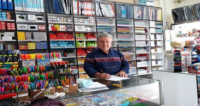 Kırtasiyeciler Uyardı: Çocuğunuzun Sağlığı İle Oynamayın