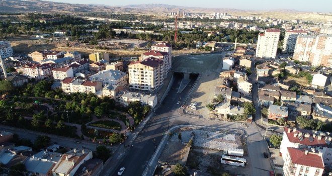 Sivasın İlk Tünelinde Bayram Yoğunluğu