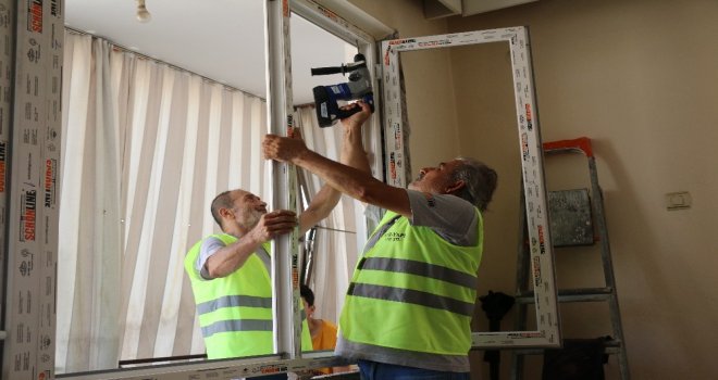 Engelli Vatandaşların Evlerini Engelsiz Hale Getiriliyor