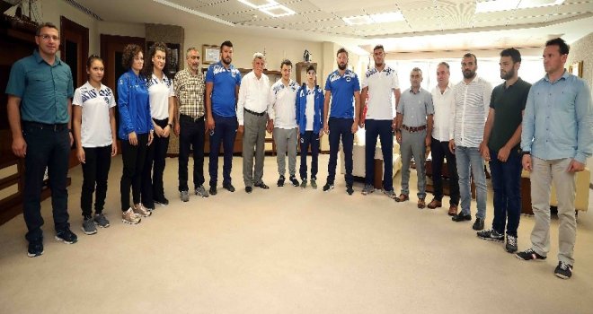 Başkan Karaosmanoğlu, “Dünyada Söz Sahibi Sporcular Yetiştiriyoruz”