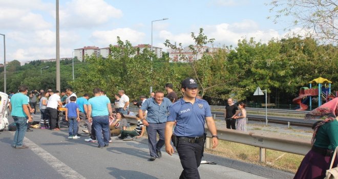 Bayram Tatili Dönüşünde Feci Kaza: 10 Yaralı