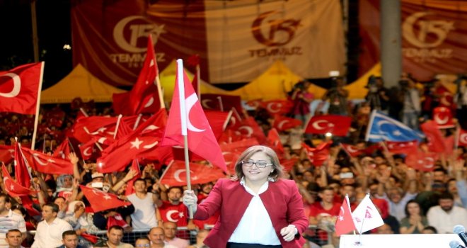 Belediye Başkanı Fatma Şahinnden 15 Temmuz Mesajı