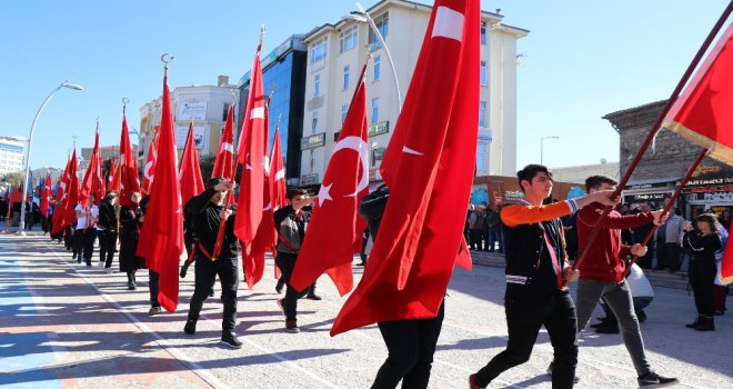 Boluda, Cumhuriyet Bayramı Coşkuyla Kutlandı