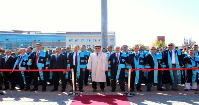 Üniversite De 2018-2019 Akademik Yılı Açılış Töreni Gerçekleştirildi