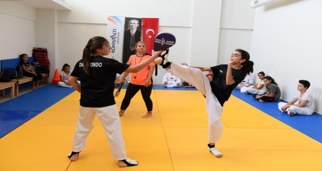 Konsem Yaz Okulunda Teakwondo Kursu